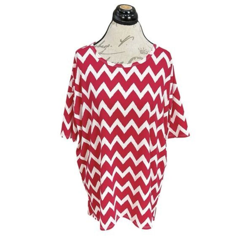 Lularoe Women’s Blouse Size Medium Red White Chevron Trendy Modern Preppy Retro